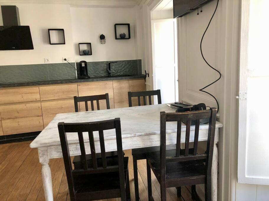 Le Garengeot - Wifi - Centre Ville - Property Rental Nm Vitré Eksteriør billede